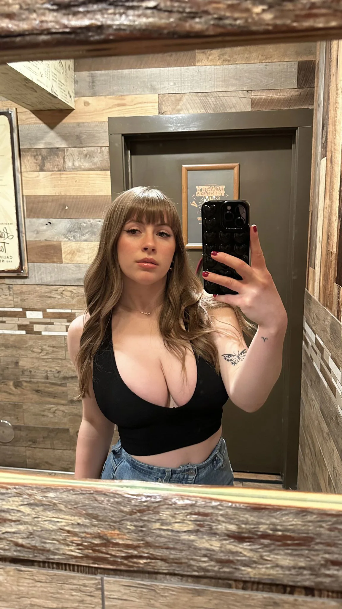 Nina escort Glasgow